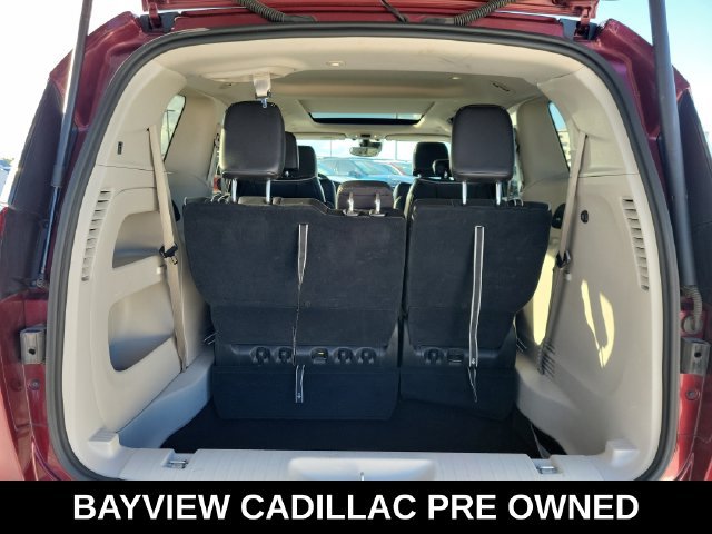 Used 2023 Chrysler Pacifica Limited FWD image 14