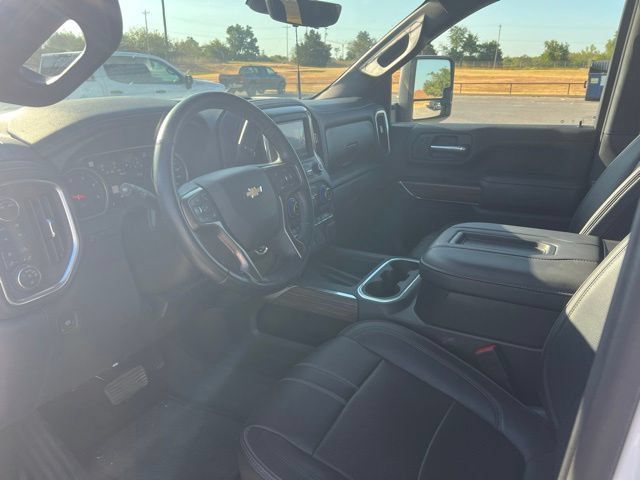Used 2021 Chevrolet Silverado 3500 High Country w/ LPO, Hitch Package AWD/4WD image 16