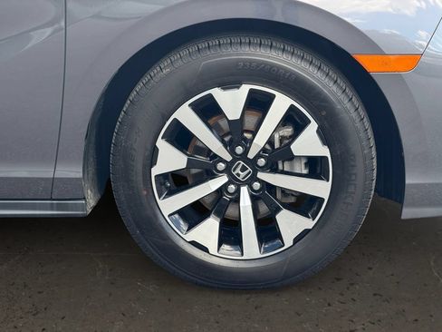 Used 2025 Honda Odyssey EX-L image 10