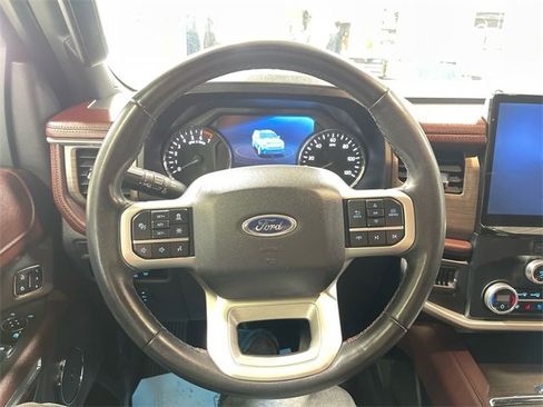 Used 2024 Ford Expedition Limited image 14