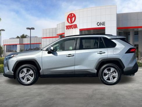 Certified 2025 Toyota RAV4 XLE w/ Convenience Package AWD/4WD image 9
