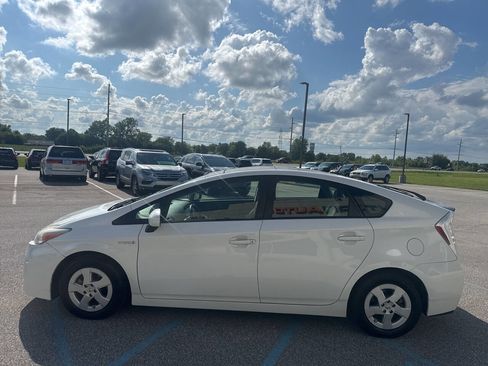 Used 2010 Toyota Prius One image 10