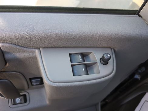 Used 2016 Chevrolet Express 2500 LT w/ LT Preferred Equipment Group image 13