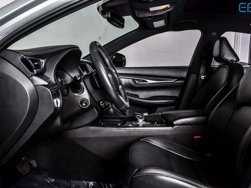 Used 2022 INFINITI QX55 Essential image 17