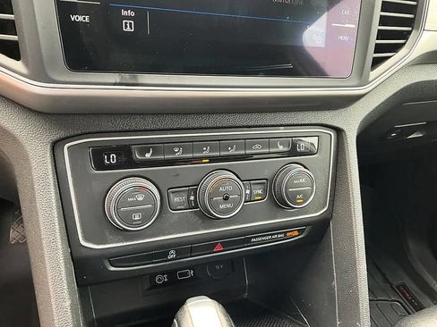 Used 2019 Volkswagen Atlas SE FWD image 23