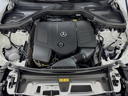 New 2026 Mercedes-Benz GLC 300 image 10