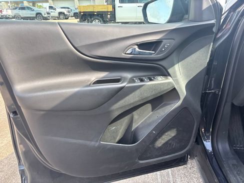 Used 2023 Chevrolet Equinox LT FWD image 10