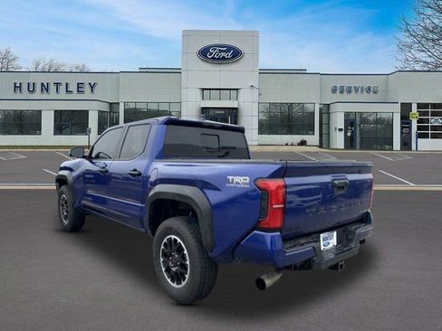 Used 2025 Toyota Tacoma TRD Off-Road w/ TRD Off Road Upgrade Package AWD/4WD image 5