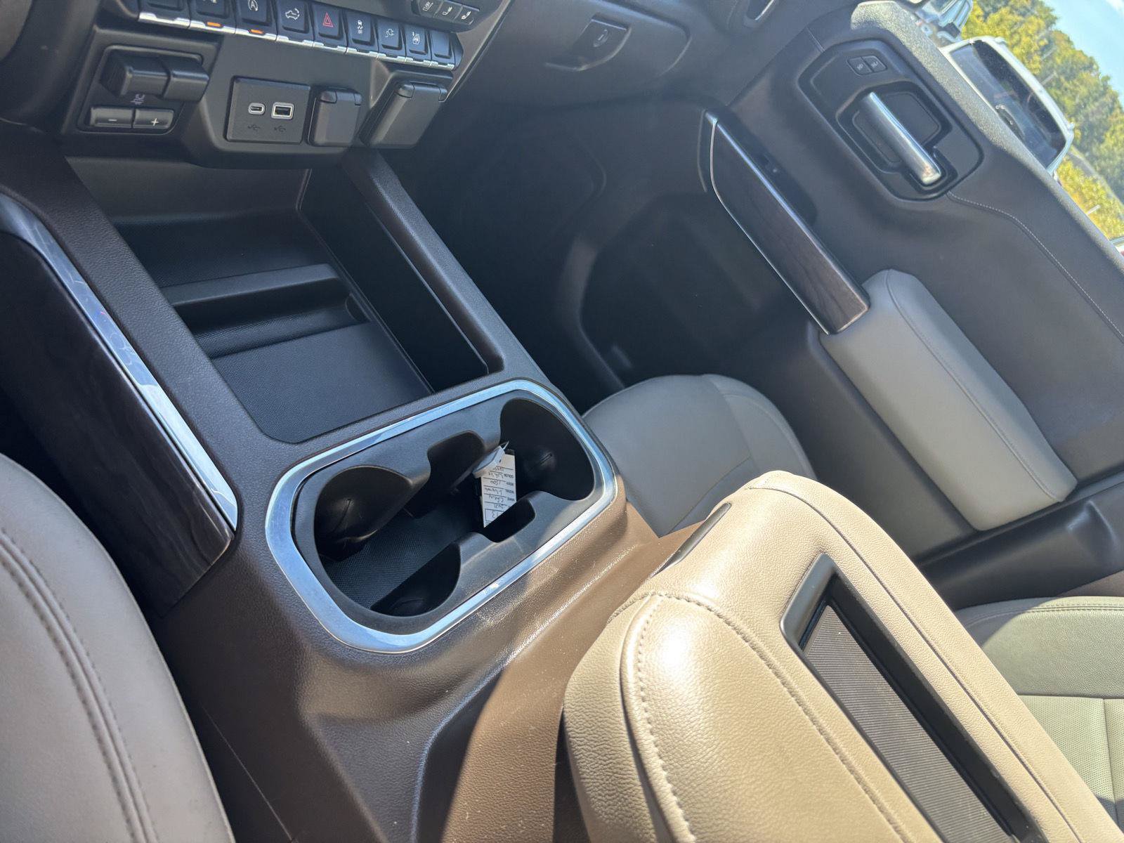 Used 2021 Chevrolet Silverado 1500 LTZ AWD/4WD image 28