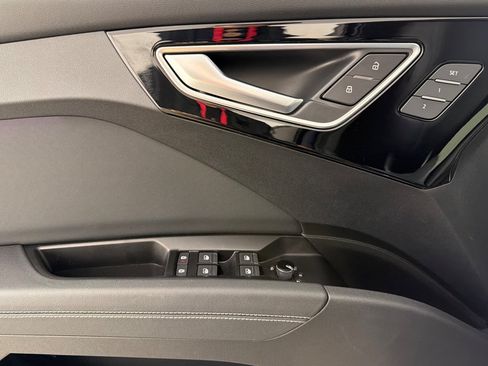 Certified 2023 Audi Q4 e-tron Premium w/ Premium Plus RWD image 10