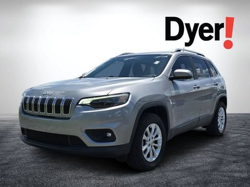 Used 2019 Jeep Cherokee Latitude w/ Popular Appearance Group AWD/4WD image 9