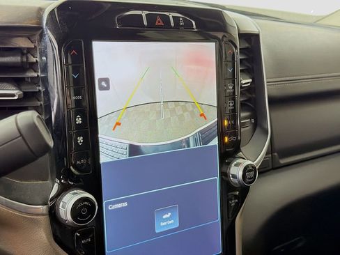 Used 2024 RAM 2500 Laramie image 18