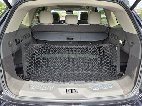 Used 2025 Lincoln Nautilus Reserve AWD/4WD image 17