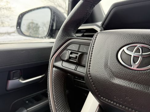 Used 2024 Toyota Tacoma TRD Sport image 18