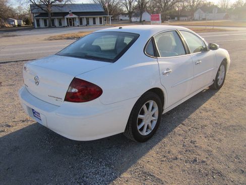 Used 2006 Buick LaCrosse CXS image 5