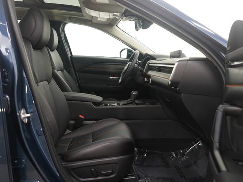 Used 2025 MAZDA CX-50 2.5 Hybrid w/ Premium Plus Pkg image 11