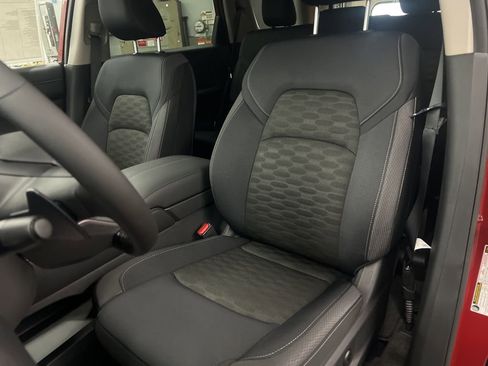 New 2026 Nissan Pathfinder SV image 28