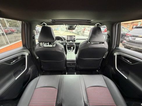 Used 2022 Toyota RAV4 XSE w/ Weather Package image 18
