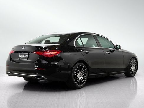 Used 2025 Mercedes-Benz C 300 4MATIC Sedan image 6