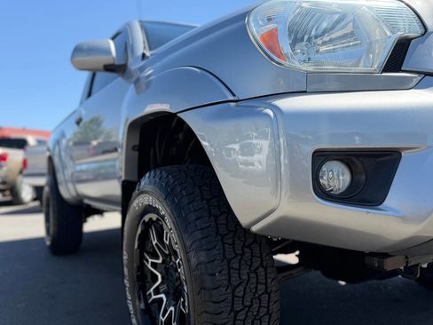 Used 2014 Toyota Tacoma 4x4 Regular Cab image 32
