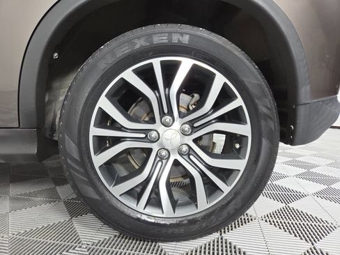 Used 2017 Mitsubishi Outlander Sport SEL AWD/4WD image 11