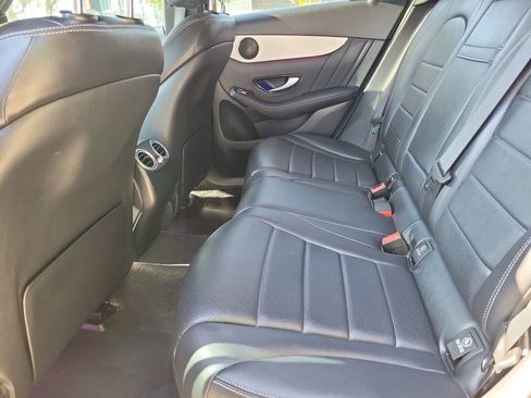 Used 2022 Mercedes-Benz GLC 300 GLC 300 image 17