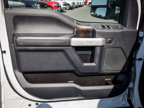Used 2022 Ford F250 Lariat w/ FX4 Off-Road Package AWD/4WD image 15