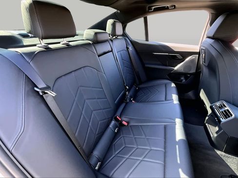Used 2026 BMW 530i RWD image 19