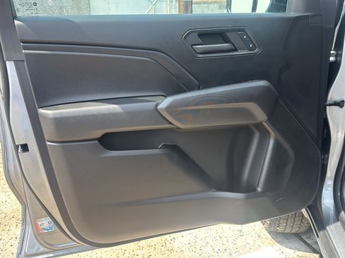 Used 2023 Chevrolet Colorado Trail Boss AWD/4WD image 15