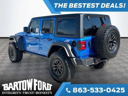 Used 2025 Jeep Wrangler Willys image 7