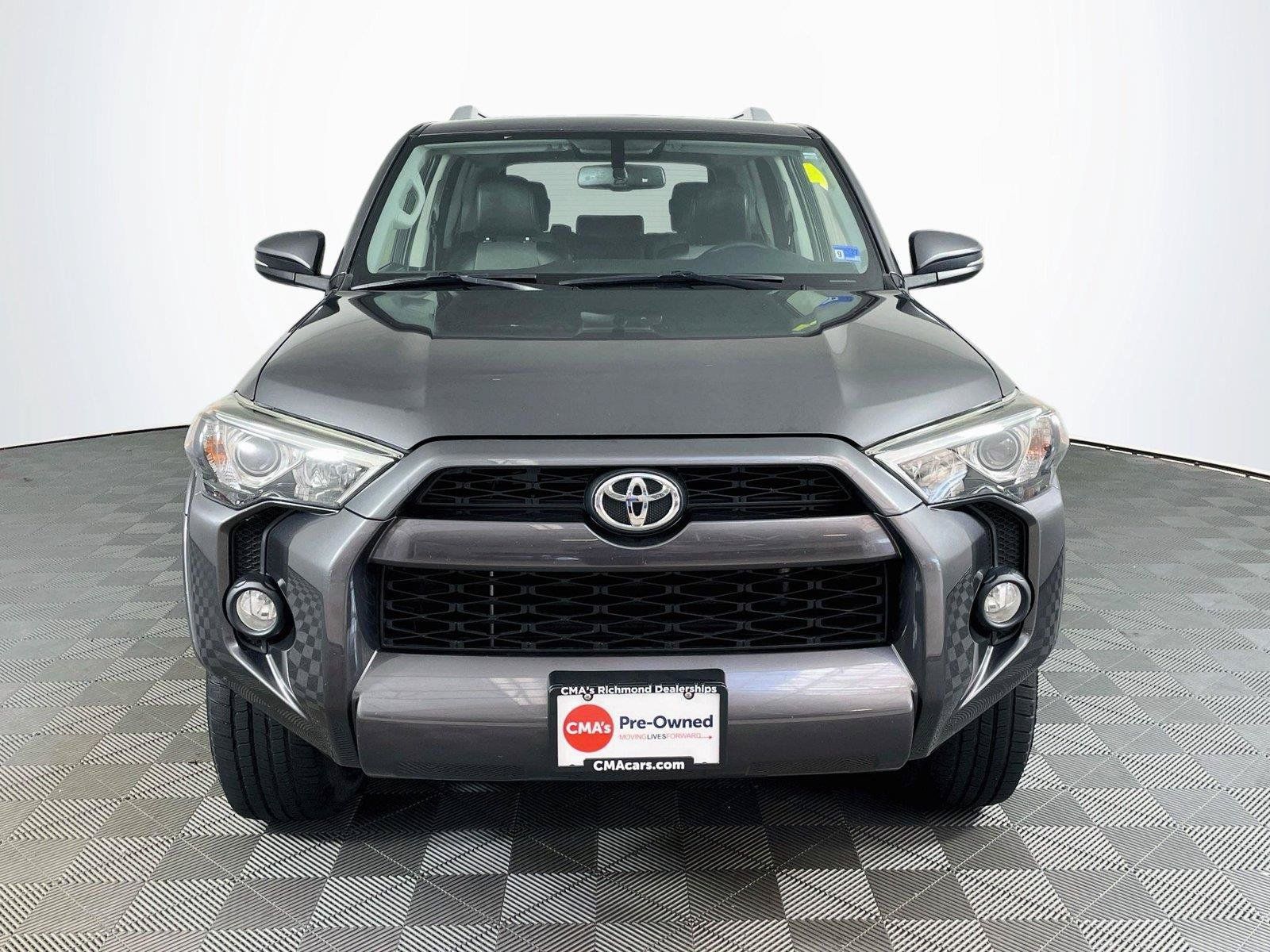 Used 2018 Toyota 4Runner SR5 Premium AWD/4WD image 2
