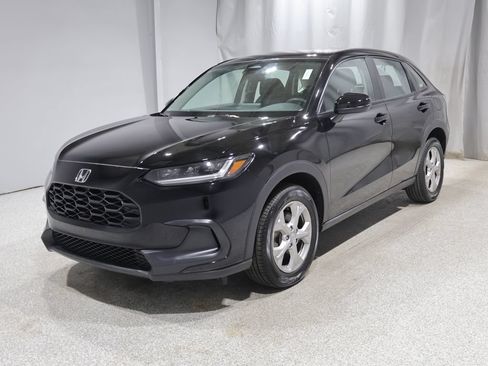 Used 2025 Honda HR-V LX image 6