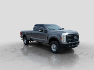 Used 2025 Ford F350 XL w/ XL Off-Road Package AWD/4WD video 2