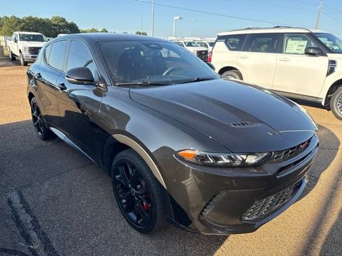 Used 2024 Dodge Hornet R/T AWD/4WD image 2