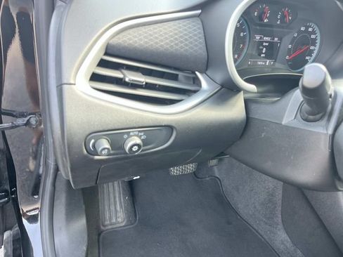 Used 2023 Chevrolet Malibu LT FWD image 29