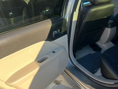 Used 2008 Mercury Milan Premier image 9