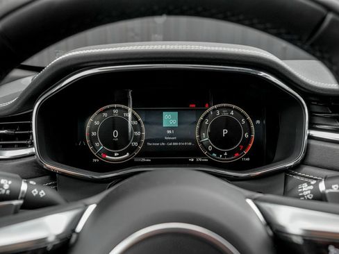 New 2026 Jaguar F-PACE R-Dynamic S image 12