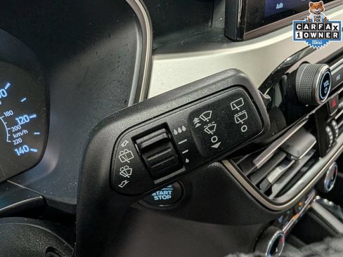 Used 2022 Ford Escape SE w/ SE Sport Appearance Package AWD/4WD image 19