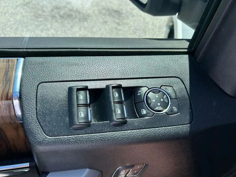 Used 2018 Ford F150 Lariat image 31