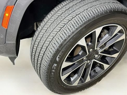 Used 2022 Jeep Grand Cherokee L Overland w/ Luxury Tech Group IV RWD image 25