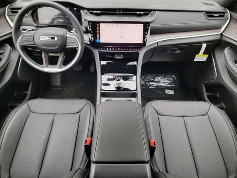 New 2026 Jeep Grand Cherokee L Limited AWD/4WD image 26