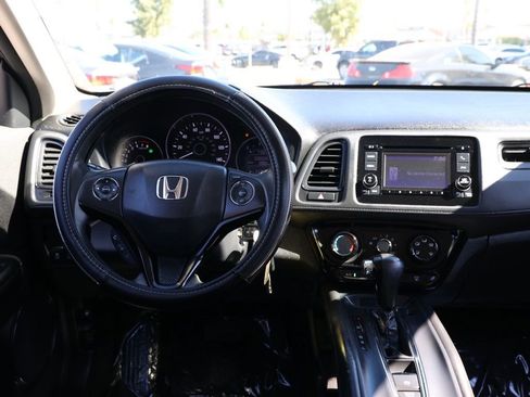 Used 2022 Honda HR-V LX image 22