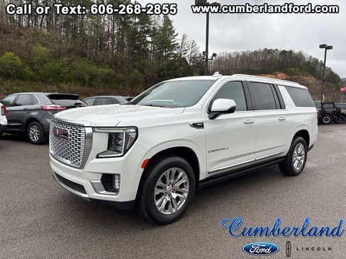 Used 2023 GMC Yukon XL Denali image 1