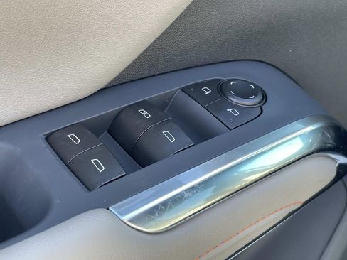 New 2026 Chevrolet Traverse LT image 29