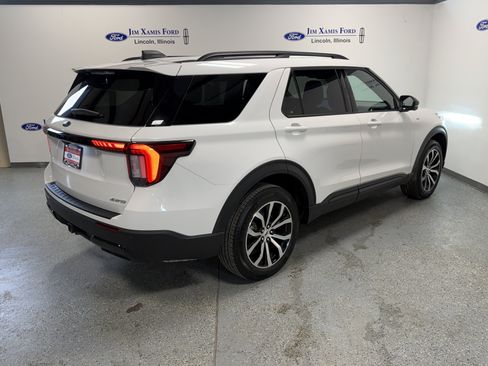 Used 2025 Ford Explorer ST-Line AWD/4WD image 33
