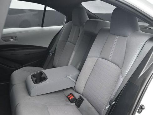 Used 2024 Toyota Corolla SE w/ SE Premium Package FWD image 9