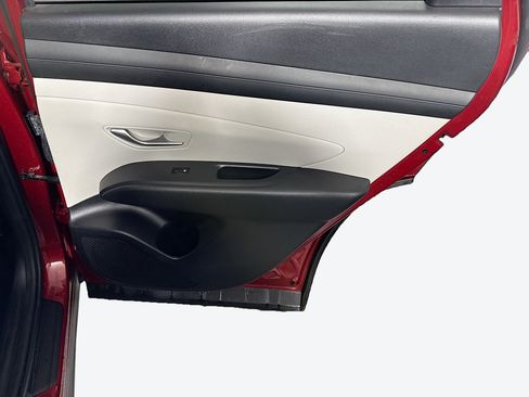 Used 2025 Hyundai Tucson SEL FWD image 28