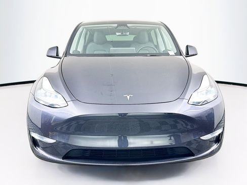 Used 2024 Tesla Model Y Long Range image 2