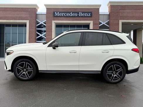 Certified 2025 Mercedes-Benz GLC 300 4MATIC image 4