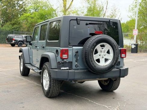 Used 2015 Jeep Wrangler Unlimited Sport w/ Quick Order Package 24S AWD/4WD image 4